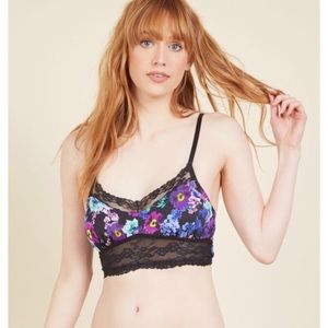 NWOT ModCloth Feature Fountain Bralette Bra